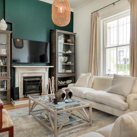 Backup-Powered Victorian House At Greenpoint Park Kapstadt Exterior foto